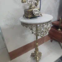 میز تلفن برنز باتلفن برنز سالم نو