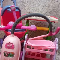 تعدادی اسباب بازی سالم و تمیز