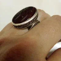انگشتر نقره با نگین خطی منقش به نام ائمه معصومه