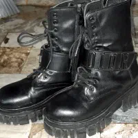 پوتین|کیف، کفش، کمربند|قم, زنبیل آباد|دیوار