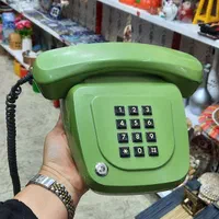 تلفن نوستالژی قدیمی|کلکسیون اشیاء عتیقه|رشت, هلال احمر|دیوار