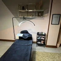 فروش تخت، و‌ صندلی و مون‌لایت،