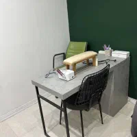 فروش یکجا یا تکی دکور و مبلمان ناخنکاری|آرایشگاه و سالن‌های زیبایی|کرج, باغستان|دیوار