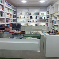 دکوراسیون مغازه ویترین قفسه برای آرایش بهداشتی|فروشگاه و مغازه|میناب, |دیوار