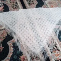 یک عدد روسری برای لباس محلی