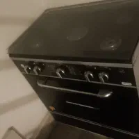 گاز پنج شعله در حد نو طرح فر پایه همه چی سالم