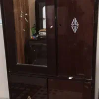 جاکفشی و جالباسی