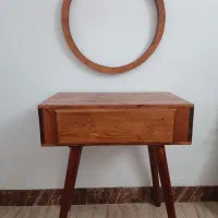 میز آرایشی با قاب اینه|مبلمان خانگی و میز عسلی|شیراز, چشمه سید صفری|دیوار