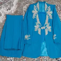 لباس مجلسی|لباس|اقبالیه, |دیوار