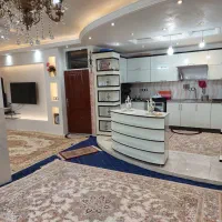 ساختمان ۳ طبقه