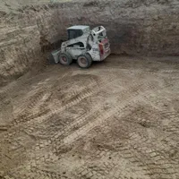 خاکبرداری و خدمات اجاره مینی لودر بابکت توماس خاور|خدمات حمل و نقل|مشهد, کوی سیدی|دیوار