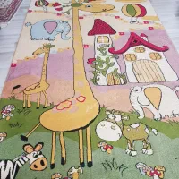 فرش کارتونی ۶ متره در حد نو