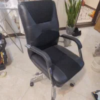 صندلی اداری در حد