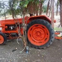 تراکتور رومانی با بیل