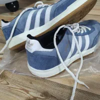 کفش فوتسال اسپیزال سایز ۴۳