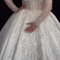 لباس عروس با تنوع بالاو قیمت اقتصادی