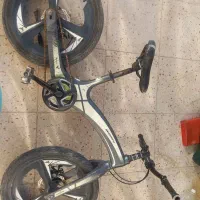 چرخ|دوچرخه، اسکیت، اسکوتر|جرقویه, |دیوار