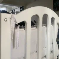 تخت گهواره ای نوزاد|تخت و صندلی بچه|قم, زنبیل آباد|دیوار