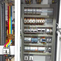 خدمات برق صنعتی(تابلو برق)