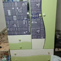 کمد ویترین دار بچگانه