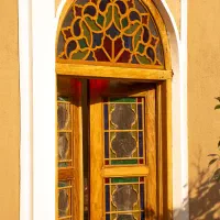 باز سازی ومرمت و ساخت نو درب پنجره چوبی قدیمی سنتی