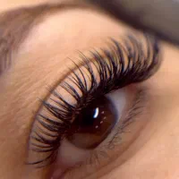 کاشت و اکستنشن مژه