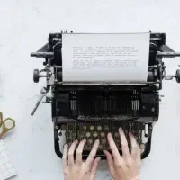 تایپیست و ترجمه