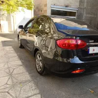 جک j4 مدل 1401 درحد خشک