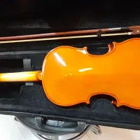 ویولن تی اف ۱۳۲ اصل با شولدر در حد آک|ویولن|اصفهان, آبشار|دیوار