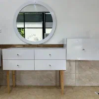 آینه و کنسول