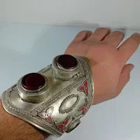 دستبند غول پیکر دوات دان