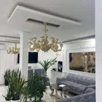 آبدارچی یا نیروی خدمات خانم