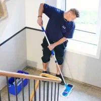 نظافت ساختمان و راه پله