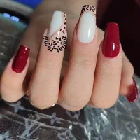 آموزش ناخن حرفه ای و کاشت ناخن