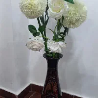 گل مصنوعی وگلدون سفالی