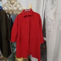 دو عدد پالتو زنانه قرمز و سبز