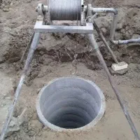 حفر چاه با هلتی وتخریب کار