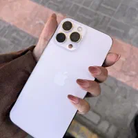 آیفون 13 پرومکس سفید