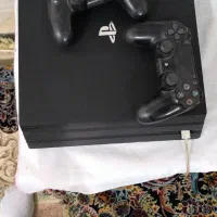 دستگاه ps4در حد نو
