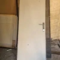 درب سرویس حمام و دستشویی