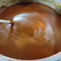 نیازمند دیگ یا پاتیل مسی برای پخت سمنو