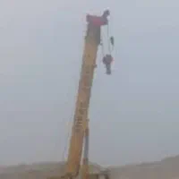 راننده جرثقیل ۱۱۰ تنی چرخ لاستیکی