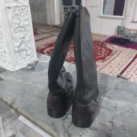 پوتین چرم گامیشی قدیمی|کیف، کفش، کمربند|شاهین دژ, |دیوار