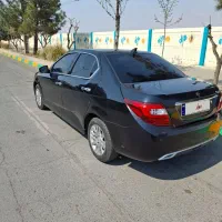 دنا پلاس معمولی مدل ۴۰۲