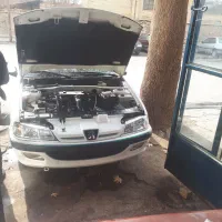 مکانیک و باطری ساز سیار.