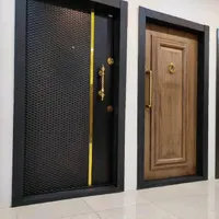 فروش انواع درب ضد سرقت و درب چوبی