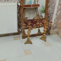 آیینه و کنسول وساعت دیواری