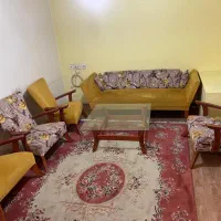 راحتی چوب راش و دو عدد فرش ماشینی شش متری|مبلمان خانگی و میز عسلی|تهران, دریان‌نو|دیوار
