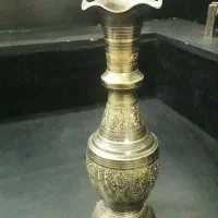 گلدان برنجی قدیمی