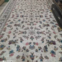 کنار فرش 9 متری کاملا  نو و سالم بدون استفاده
